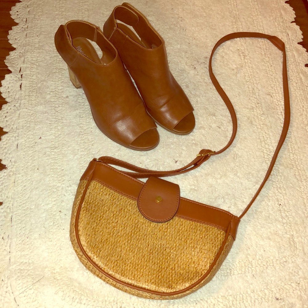 Crossbody purse